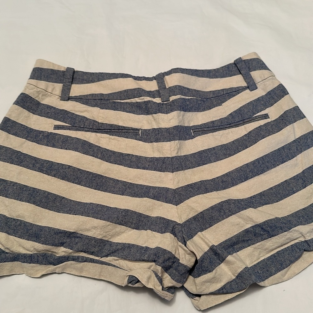 Ann Taylor Women’s Striped Shorts Size 6 - Picture 4 of 4
